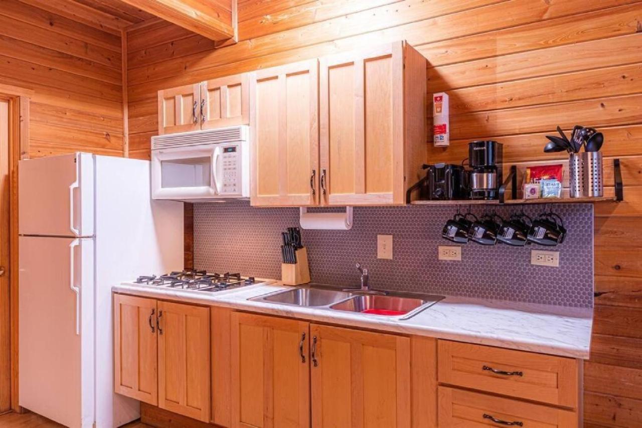 #3 Rainbow Trout - Pet Friendly- Sleeps 6 - Playground & Game * Payson