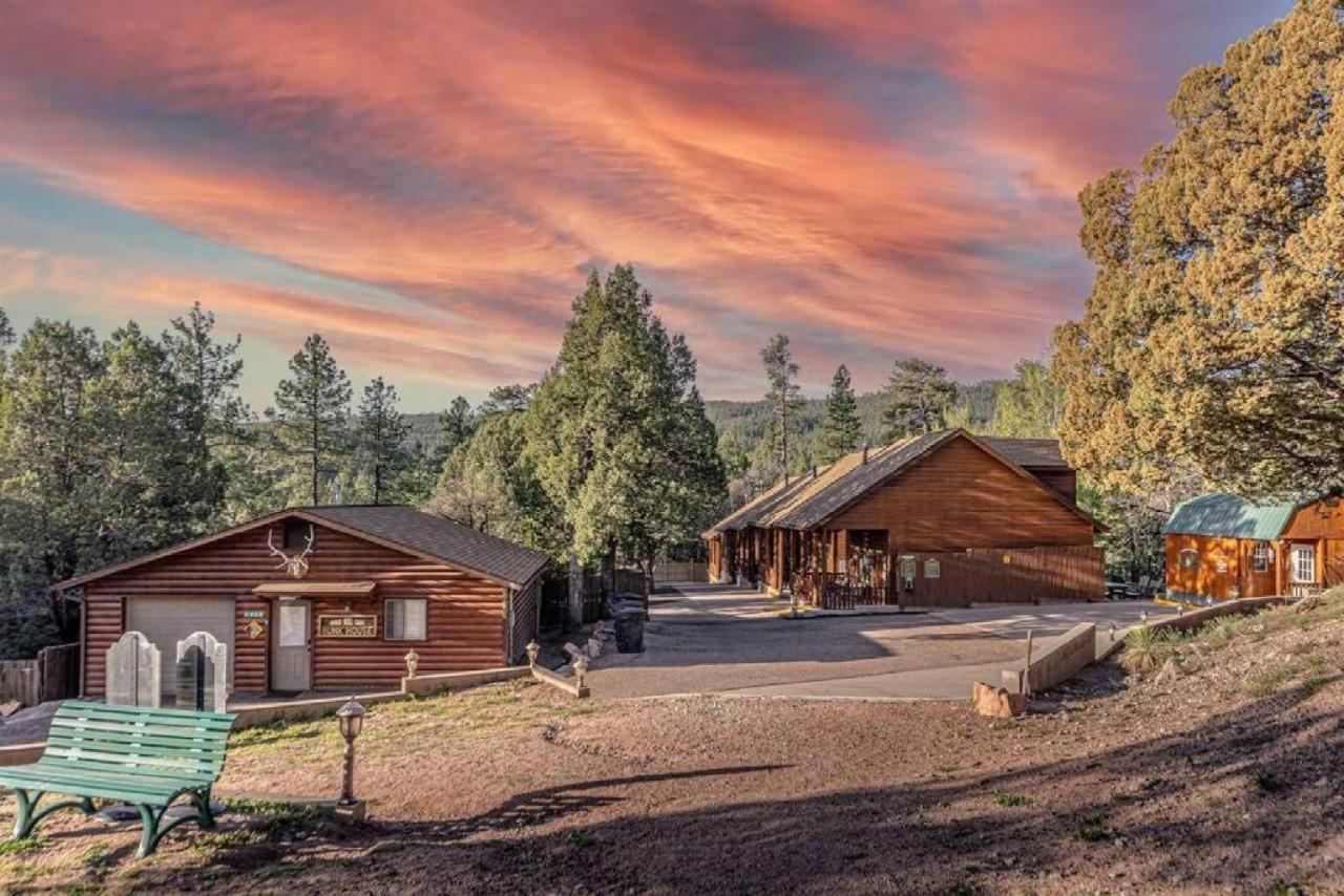 #3 Rainbow Trout - Pet Friendly- Sleeps 6 - Playground & Game * Payson